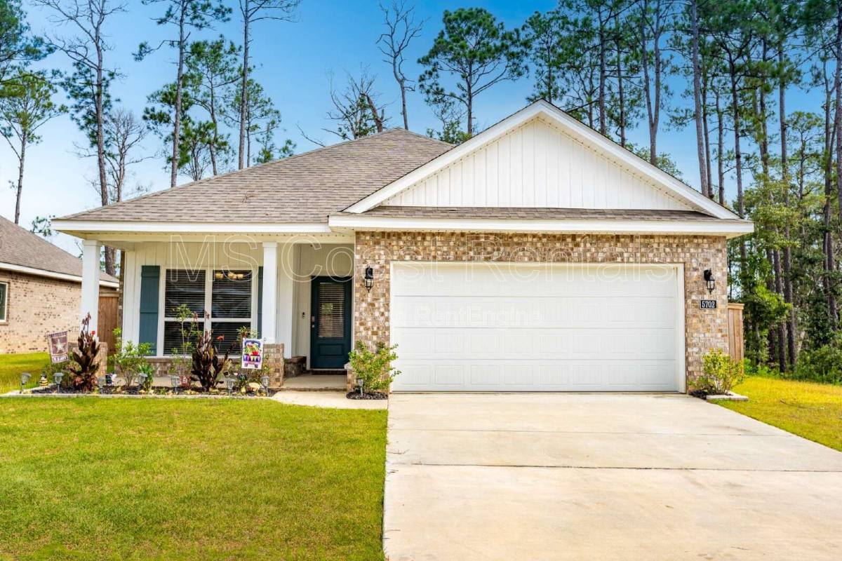House for rent at 5702 Overland Dr, Biloxi, MS 39532