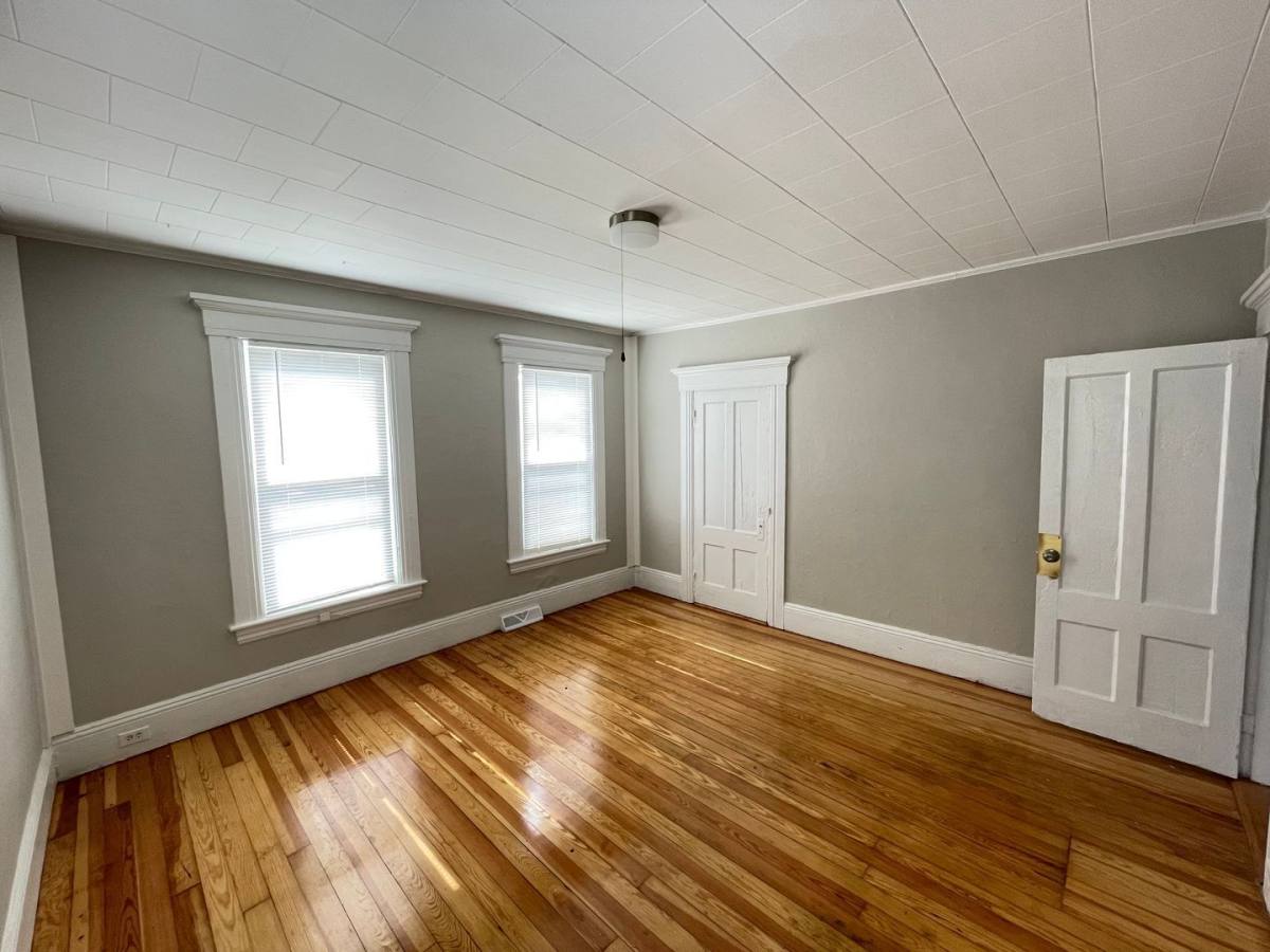 Apartment for rent at 336 Amherst St #1, Manchester, NH 03104