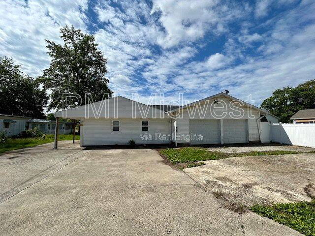 Apartment for rent at 1408 Holland St #B, Noblesville, IN 46060