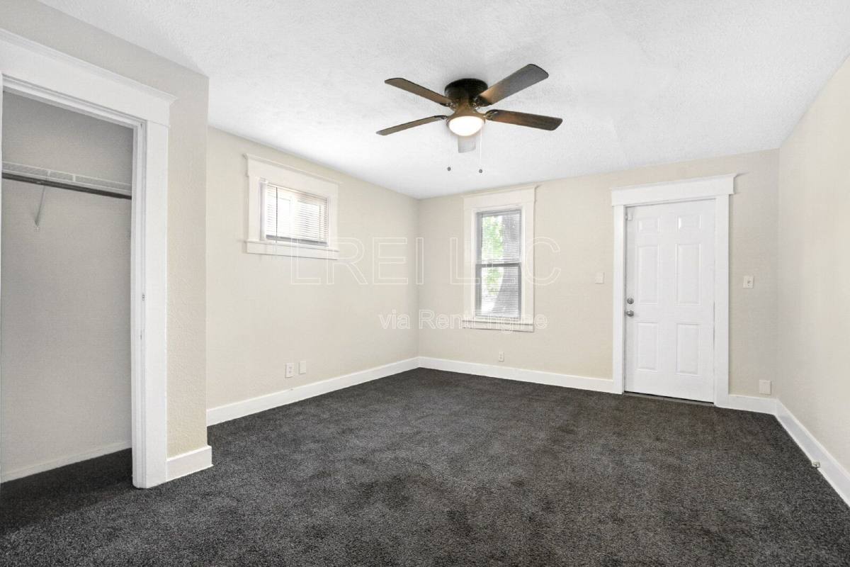 House for rent at 3421 River Park Dr, Louisville, KY 40211