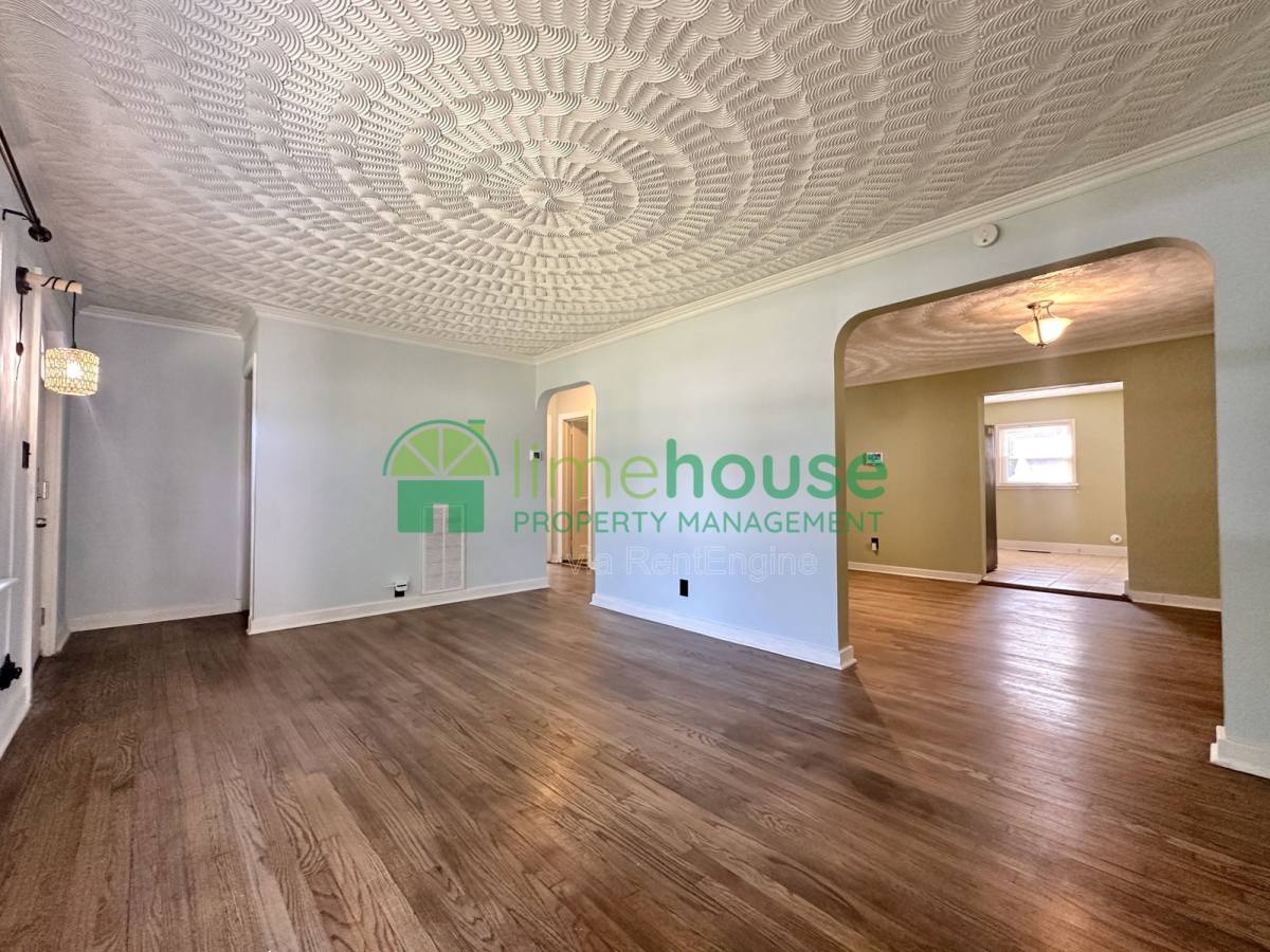 House for rent at 8107 Old Ocean View Rd, Norfolk, VA 23518