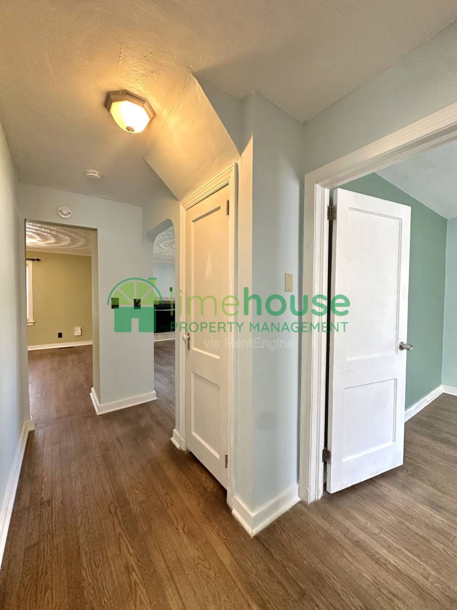House for rent at 8107 Old Ocean View Rd, Norfolk, VA 23518
