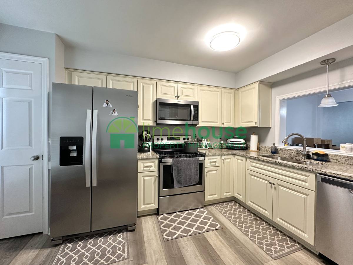 Townhouse for rent at 4613 Marlwood Way, Virginia Beach, VA 23462