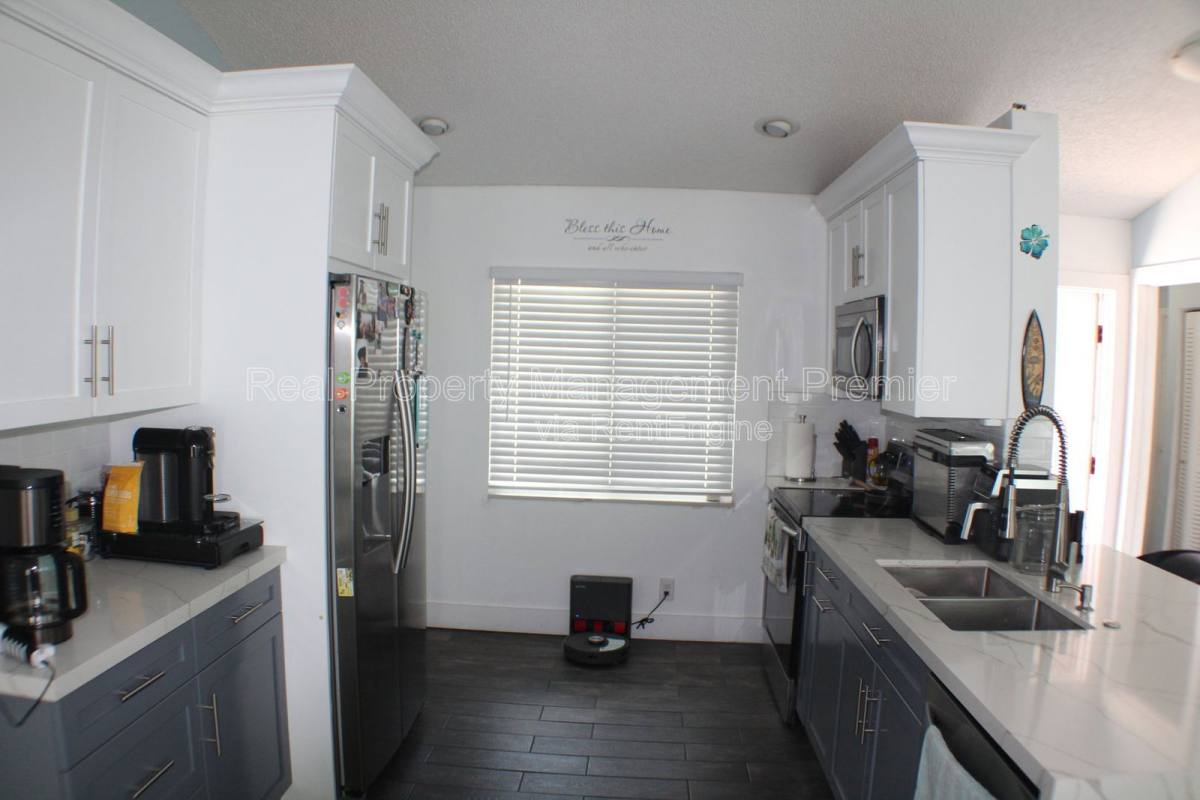 House for rent at 1317 SW 82nd Ave, Pompano Beach, FL 33068