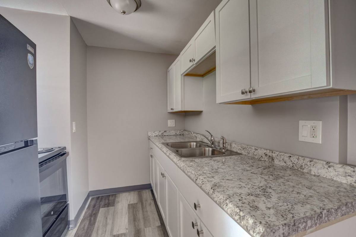 Apartment for rent at 1590 Glen Parker Ave #8, Cincinnati, OH 45223