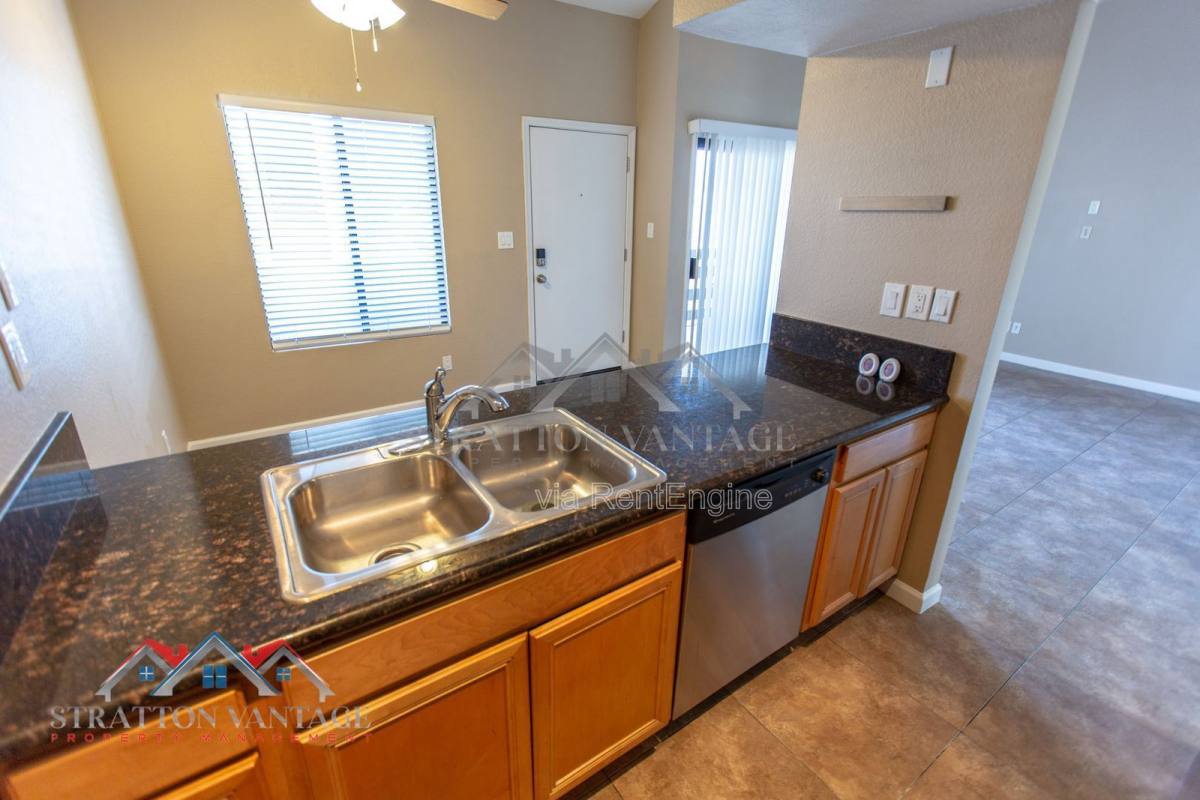 Apartment for rent at 1241 N 48th St #210, Phoenix, AZ 85008