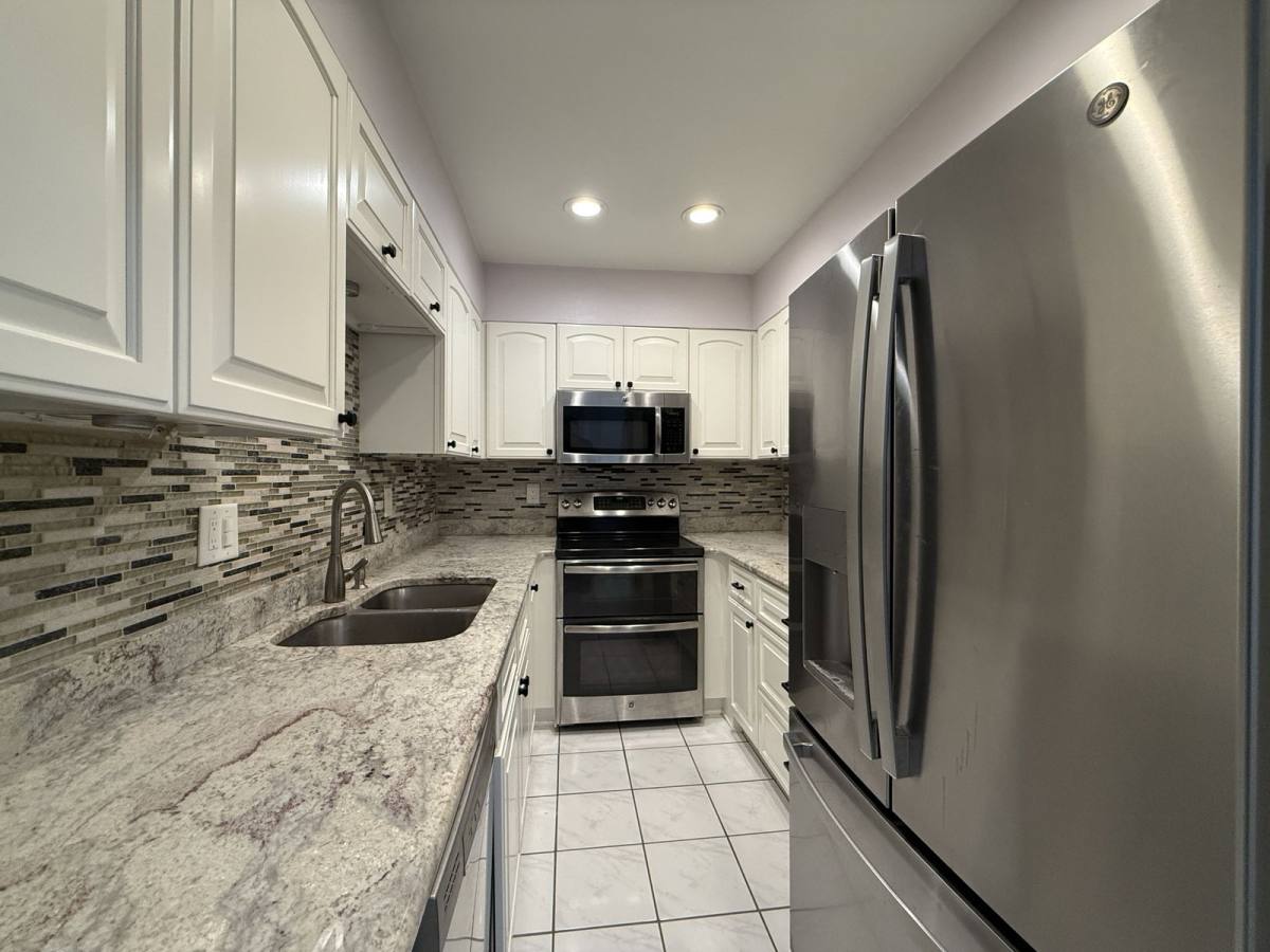 Apartment for rent at 4607 W Fig St #209, Tampa, FL 33609