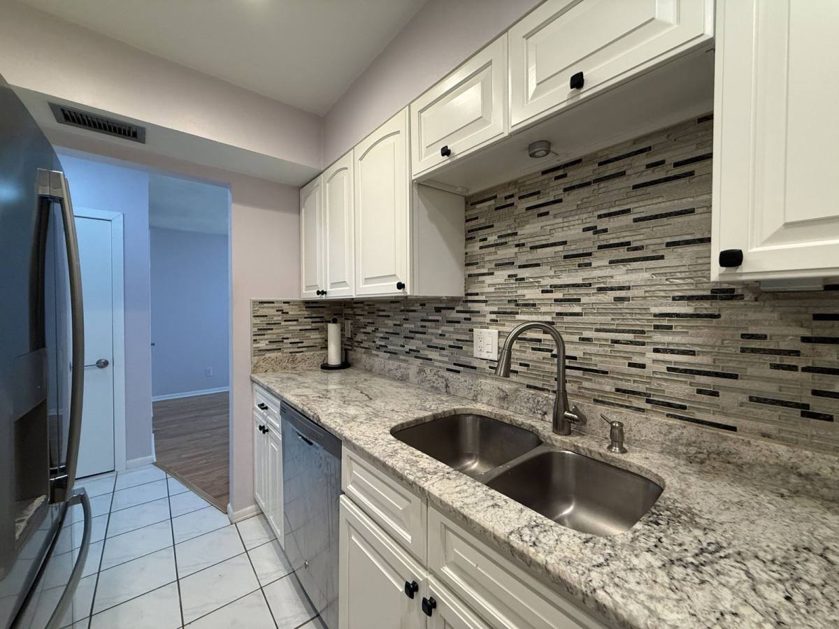 Apartment for rent at 4607 W Fig St #209, Tampa, FL 33609
