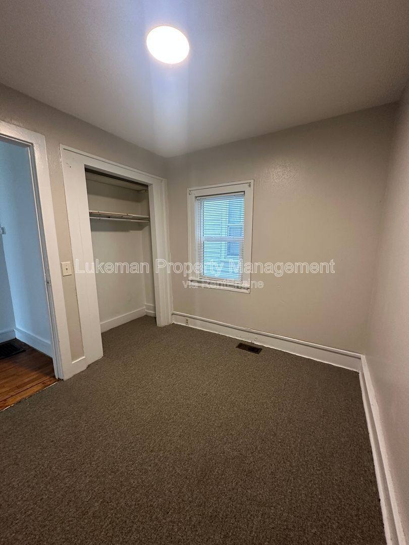 House for rent at 1512 S Burdick St, Kalamazoo, MI 49001