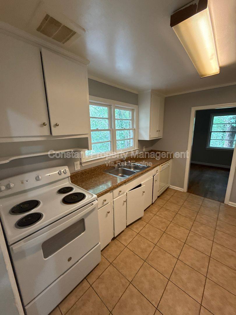 Apartment for rent at 2873 Audubon Circle, Macon, GA 31204