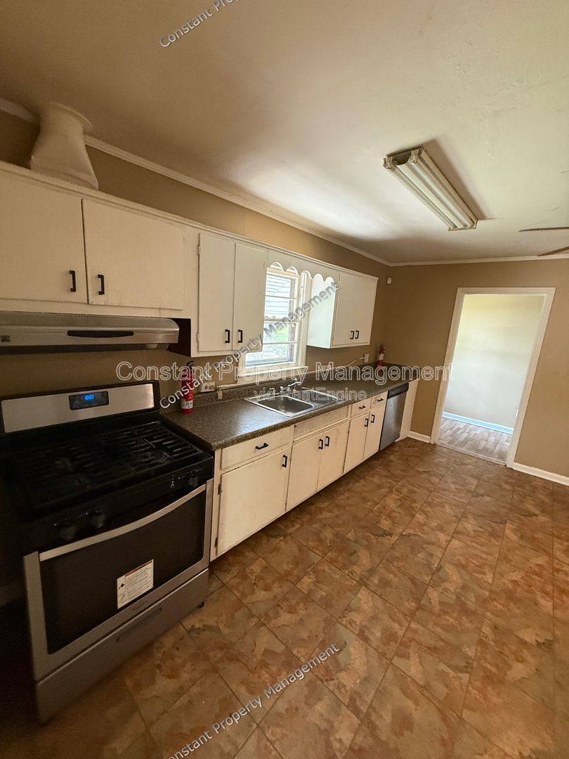 House for rent at 3069 Somerset Dr, Macon, GA 31206
