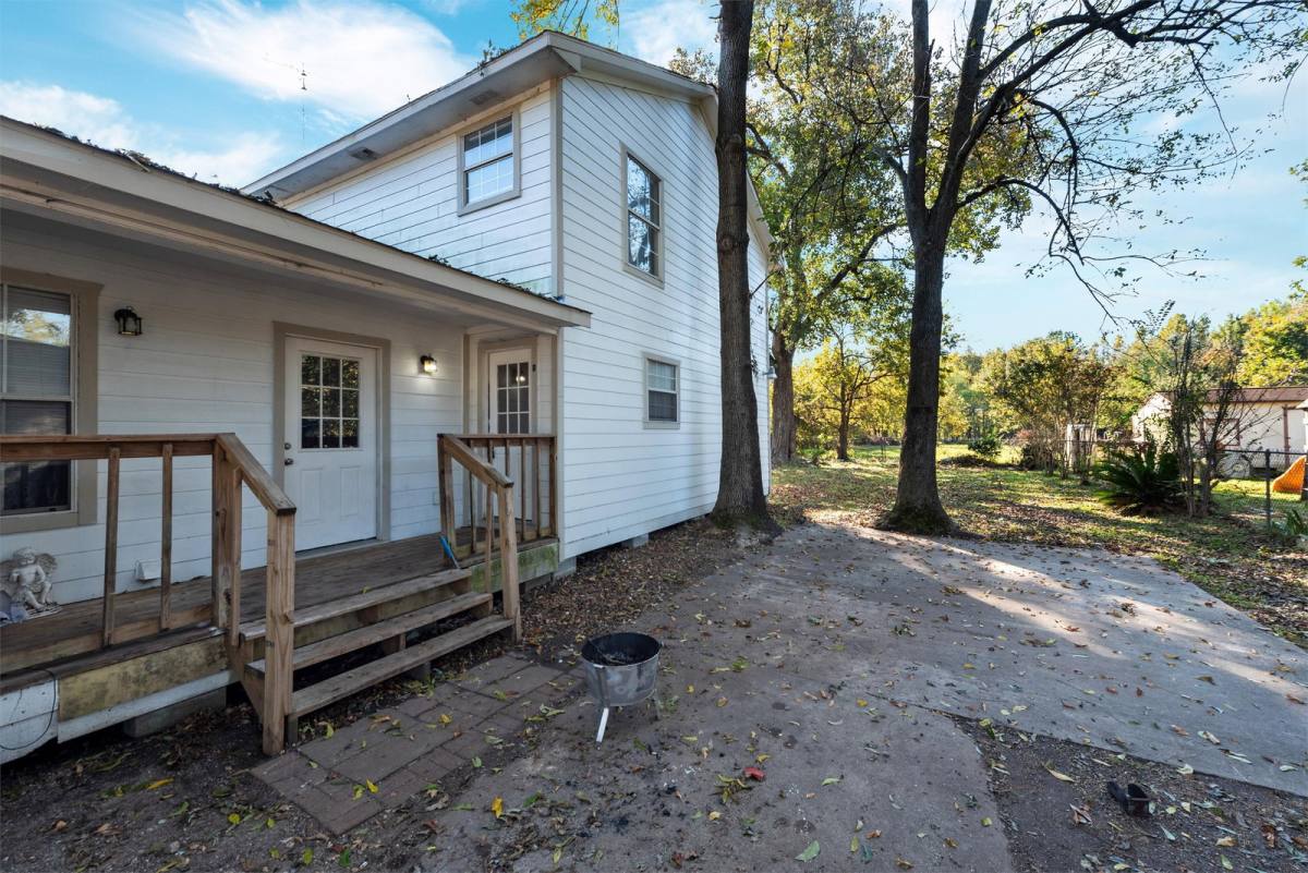 Apartment for rent at 1728 Connorvale Rd #B, Houston, TX 77039