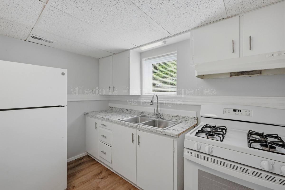 Apartment for rent at 310 S Barrett Ave #101, Denison, TX 75020