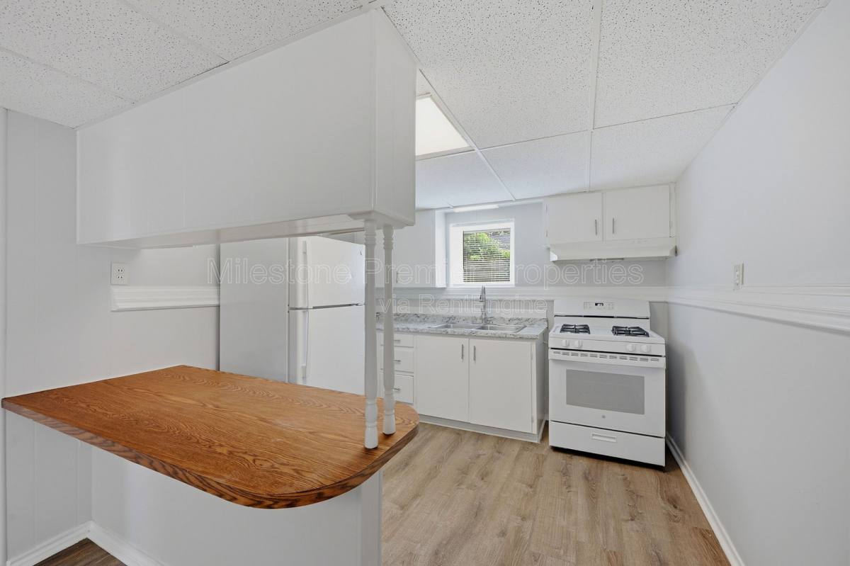 Apartment for rent at 310 S Barrett Ave #101, Denison, TX 75020