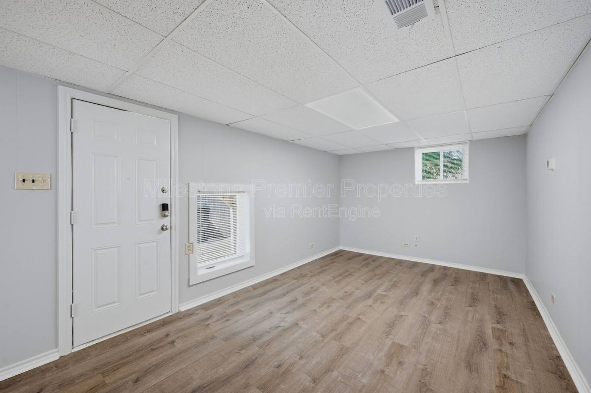 Apartment for rent at 310 S Barrett Ave #101, Denison, TX 75020