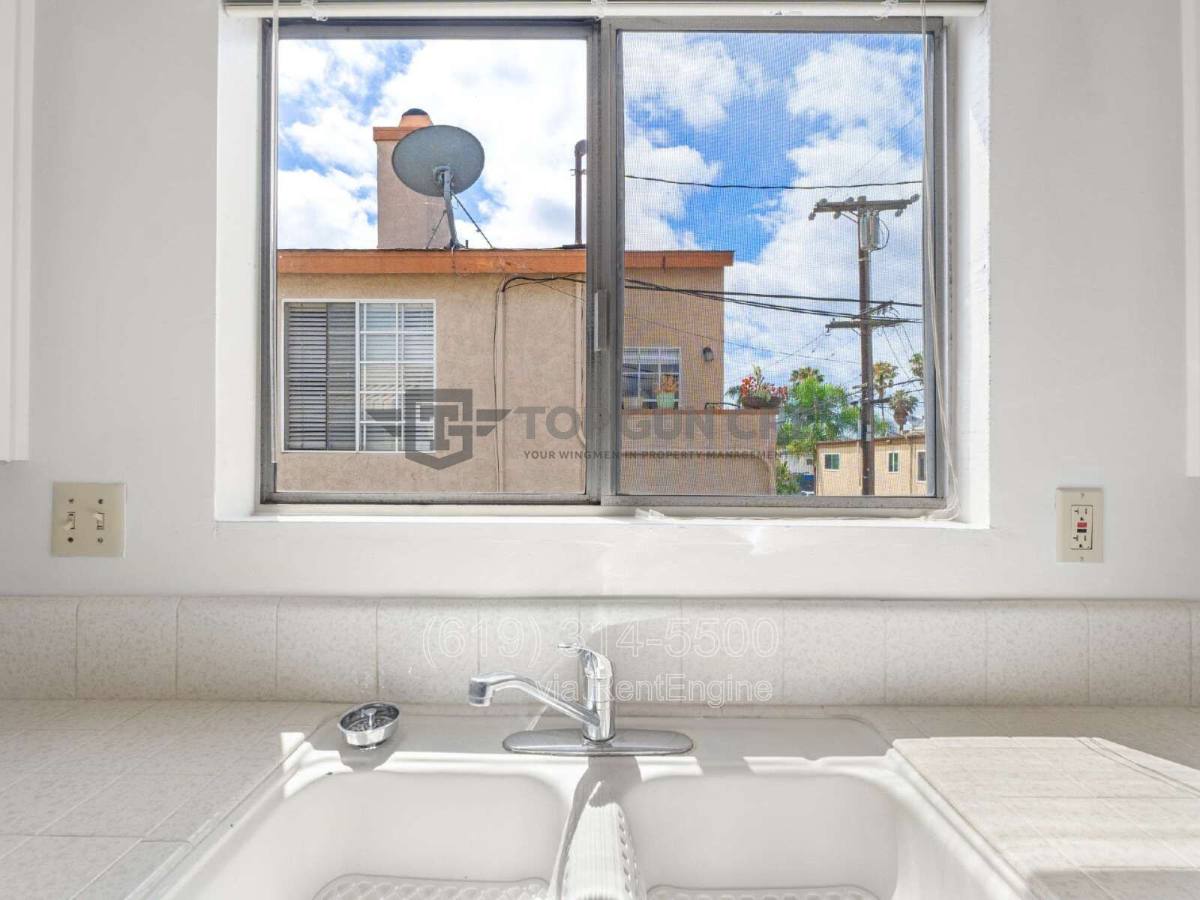 Apartment for rent at 4522 Oregon St #9, San Diego, CA 92116