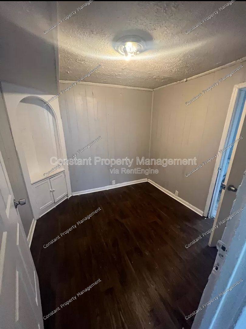 Apartment for rent at 616 W Poplar St #1, Griffin, GA 30224
