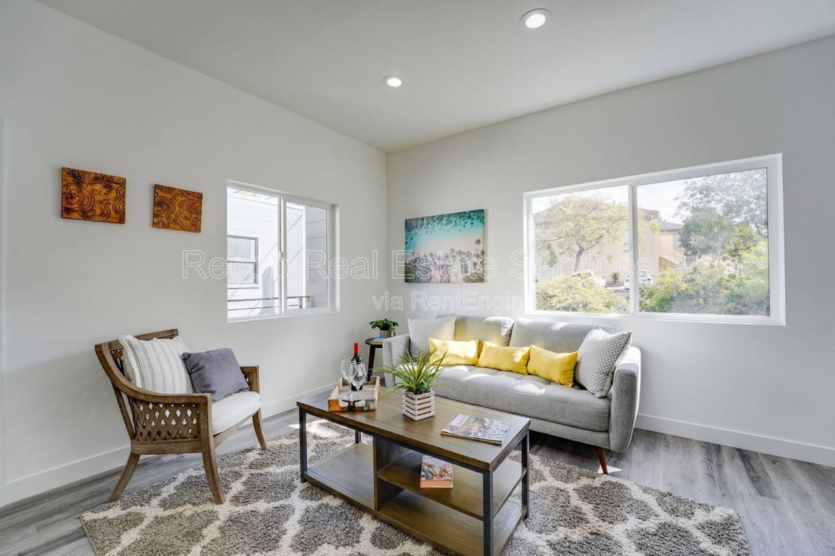 Apartment for rent at 3669 Budd St #3663 3673, San Diego, CA 92111