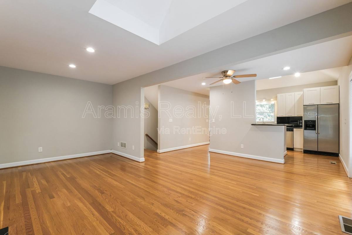 Townhouse for rent at 280 Halah Circle NE, Atlanta, GA 30328