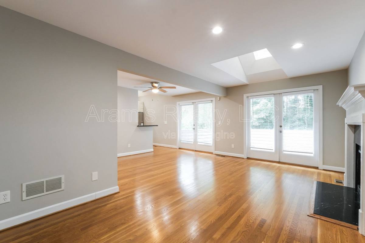 Townhouse for rent at 280 Halah Circle NE, Atlanta, GA 30328