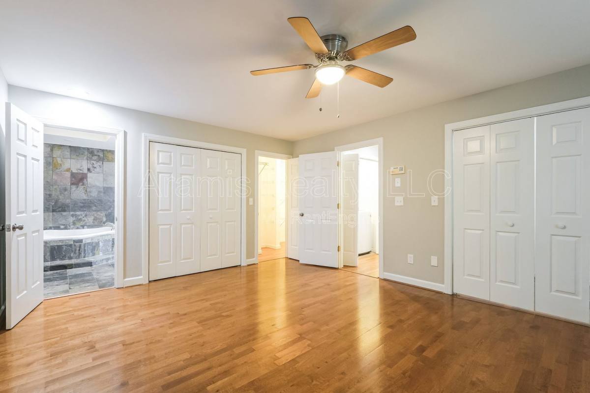 Townhouse for rent at 280 Halah Circle NE, Atlanta, GA 30328