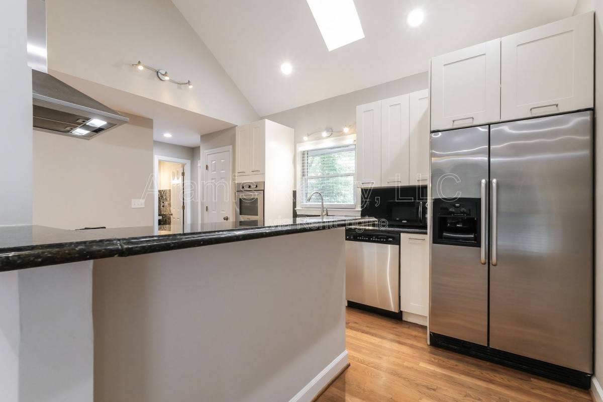 Townhouse for rent at 280 Halah Circle NE, Atlanta, GA 30328
