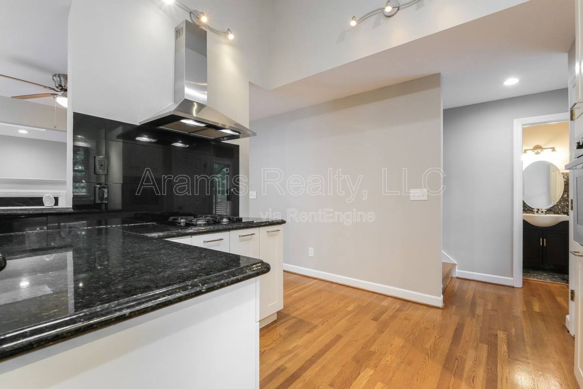 Townhouse for rent at 280 Halah Circle NE, Atlanta, GA 30328