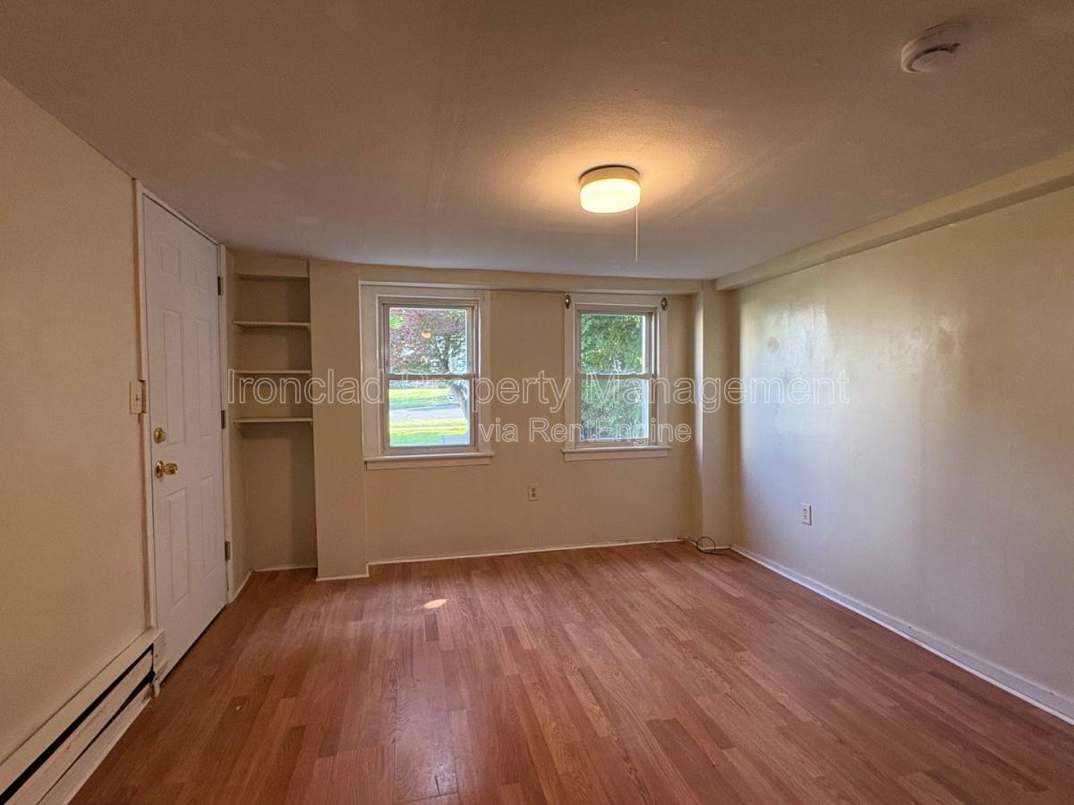 Apartment for rent at 84 Mill St #1, Middletown, CT 06457