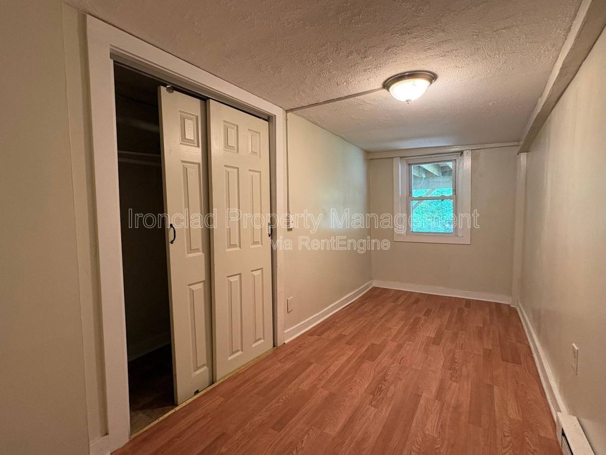 Apartment for rent at 84 Mill St #1, Middletown, CT 06457
