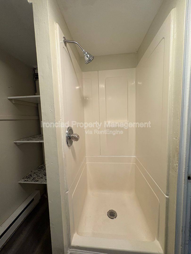Apartment for rent at 84 Mill St #1, Middletown, CT 06457