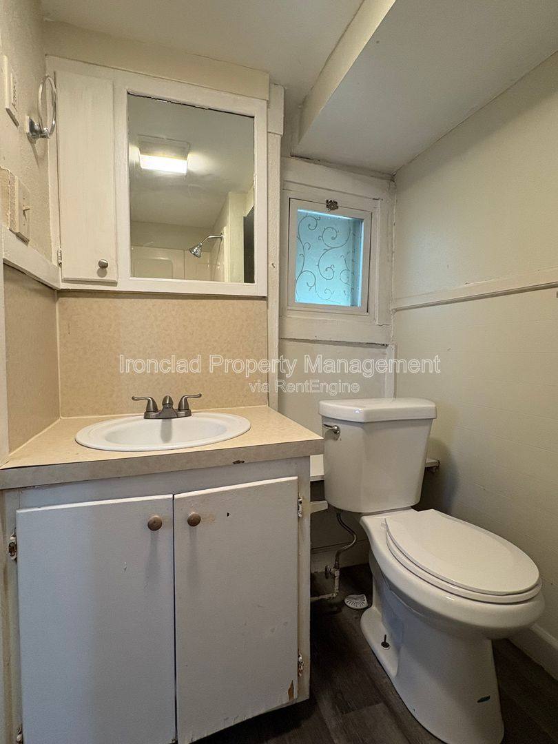 Apartment for rent at 84 Mill St #1, Middletown, CT 06457