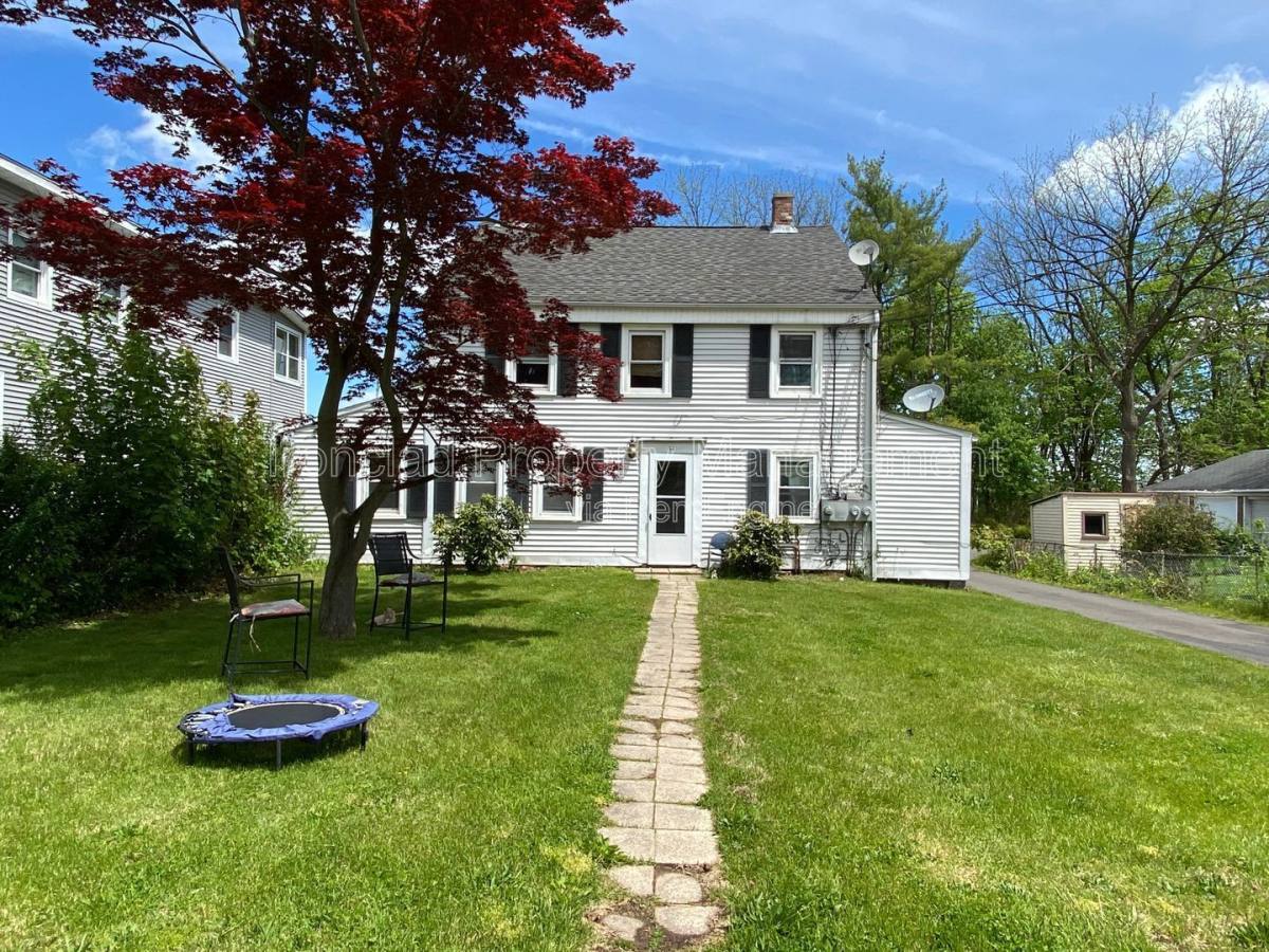 Apartment for rent at 84 Mill St #1, Middletown, CT 06457