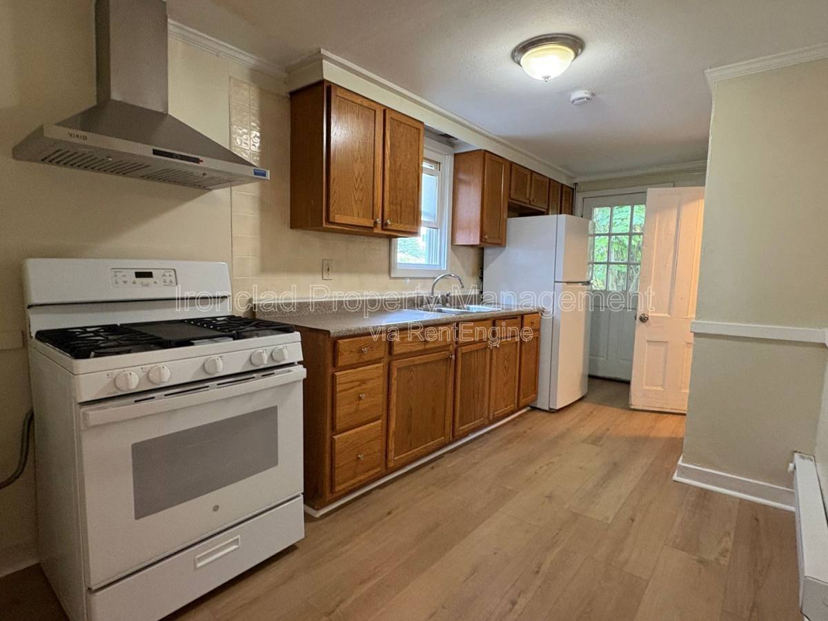 Apartment for rent at 84 Mill St #1, Middletown, CT 06457
