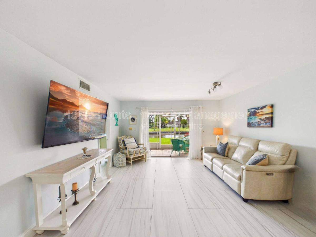 Condo for rent at 300 Valley Stream Dr #3D, Naples, FL 34113