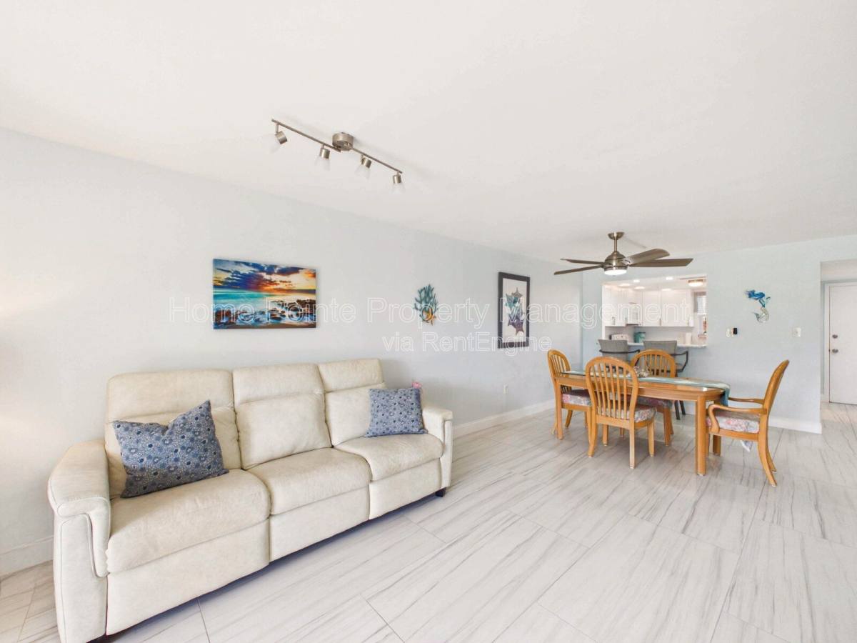 Condo for rent at 300 Valley Stream Dr #3D, Naples, FL 34113