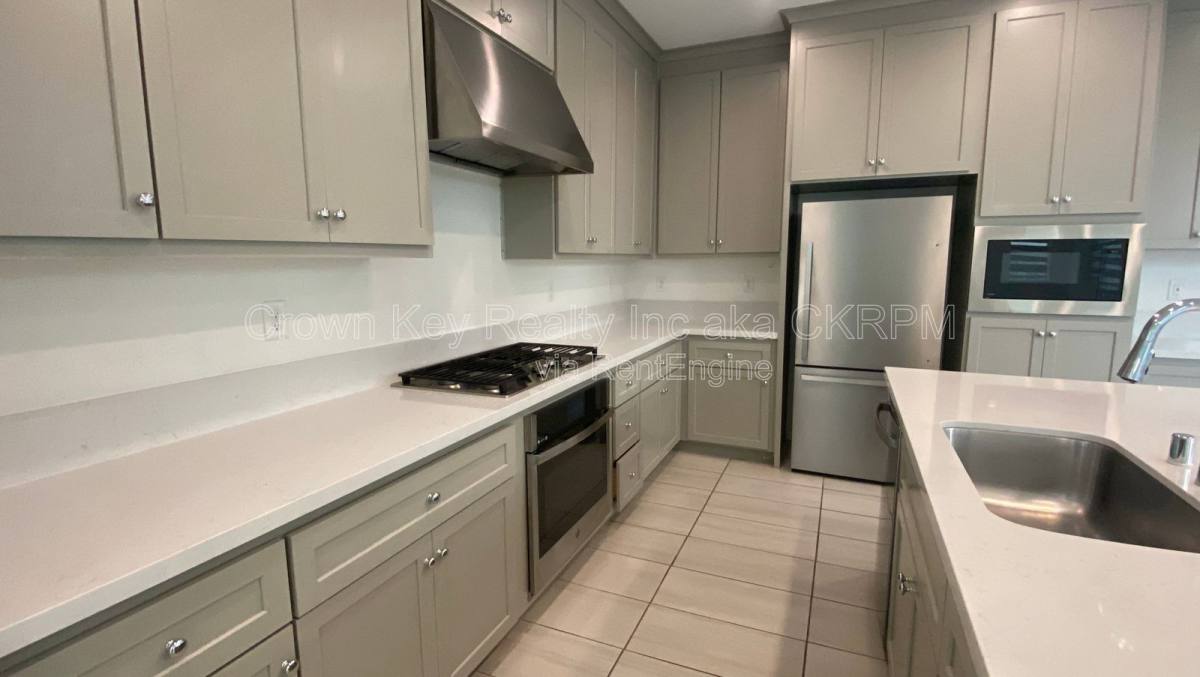 House for rent at 1363 S Shields Ave, Tracy, CA 95391