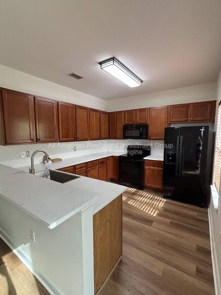Townhouse for rent at 42 Avery Dr, Valparaiso, FL 32580