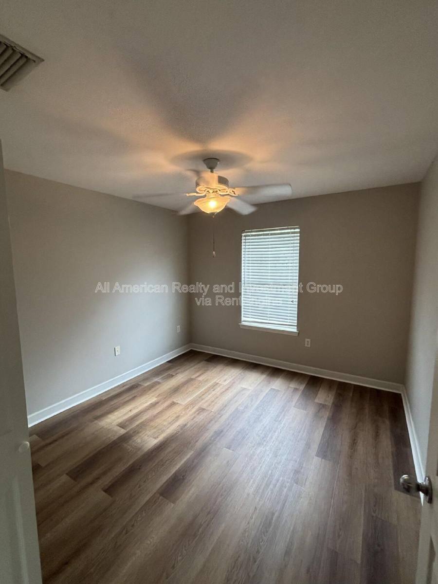 Townhouse for rent at 42 Avery Dr, Valparaiso, FL 32580
