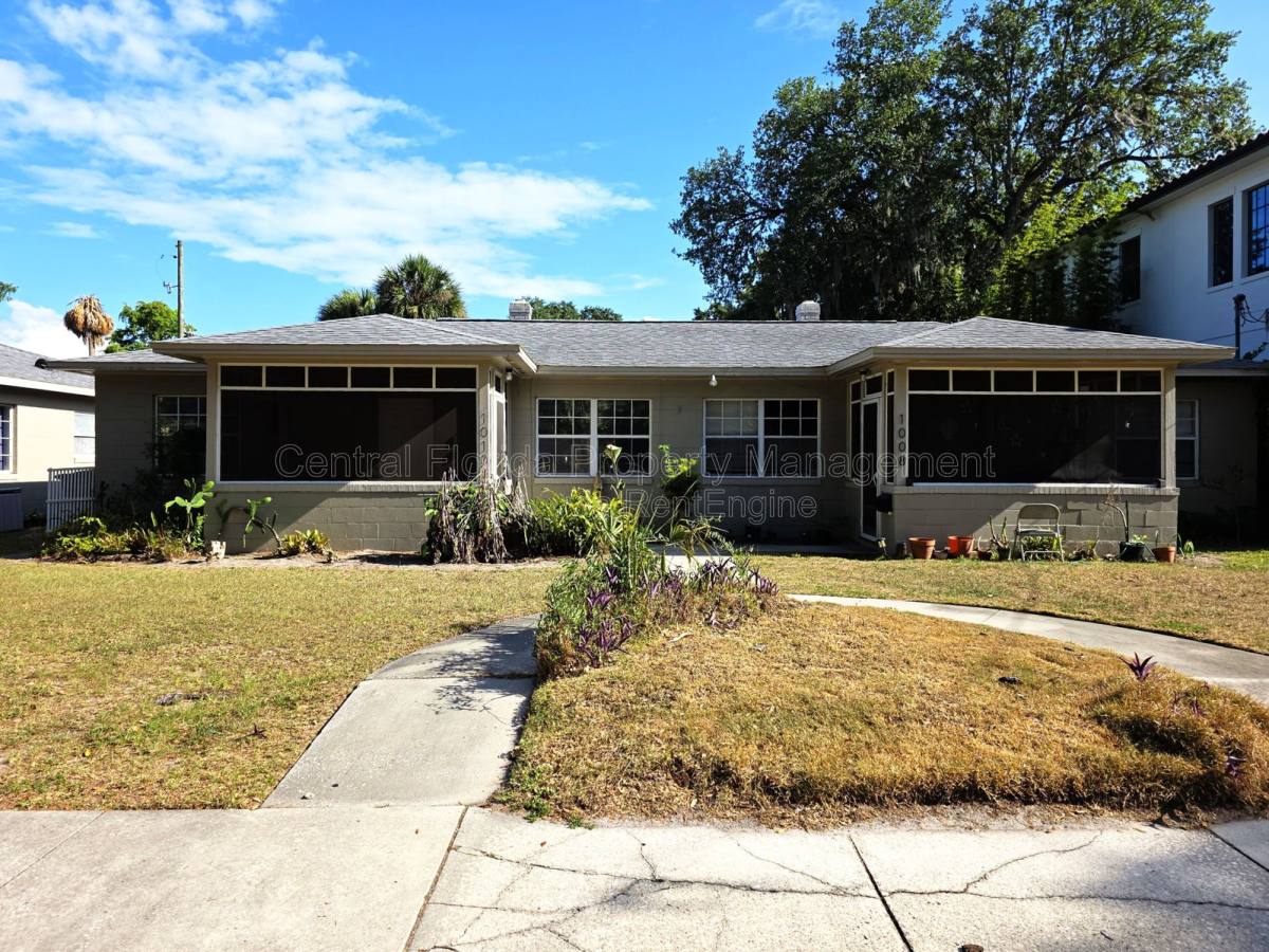 Townhouse for rent at 1010 E Central Blvd, Orlando, FL 32801
