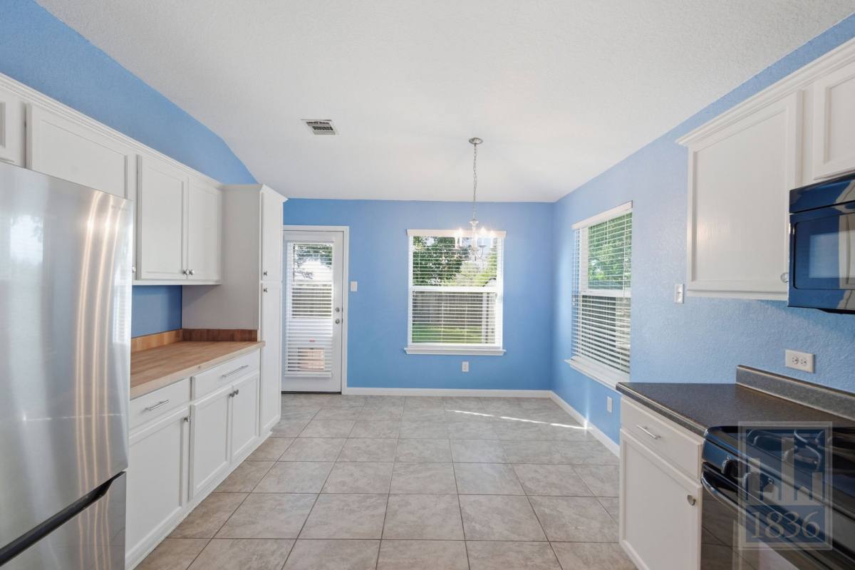 House for rent at 432 Thunderstorm Ave, Lockhart, TX 78644