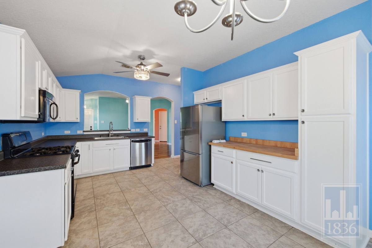House for rent at 432 Thunderstorm Ave, Lockhart, TX 78644