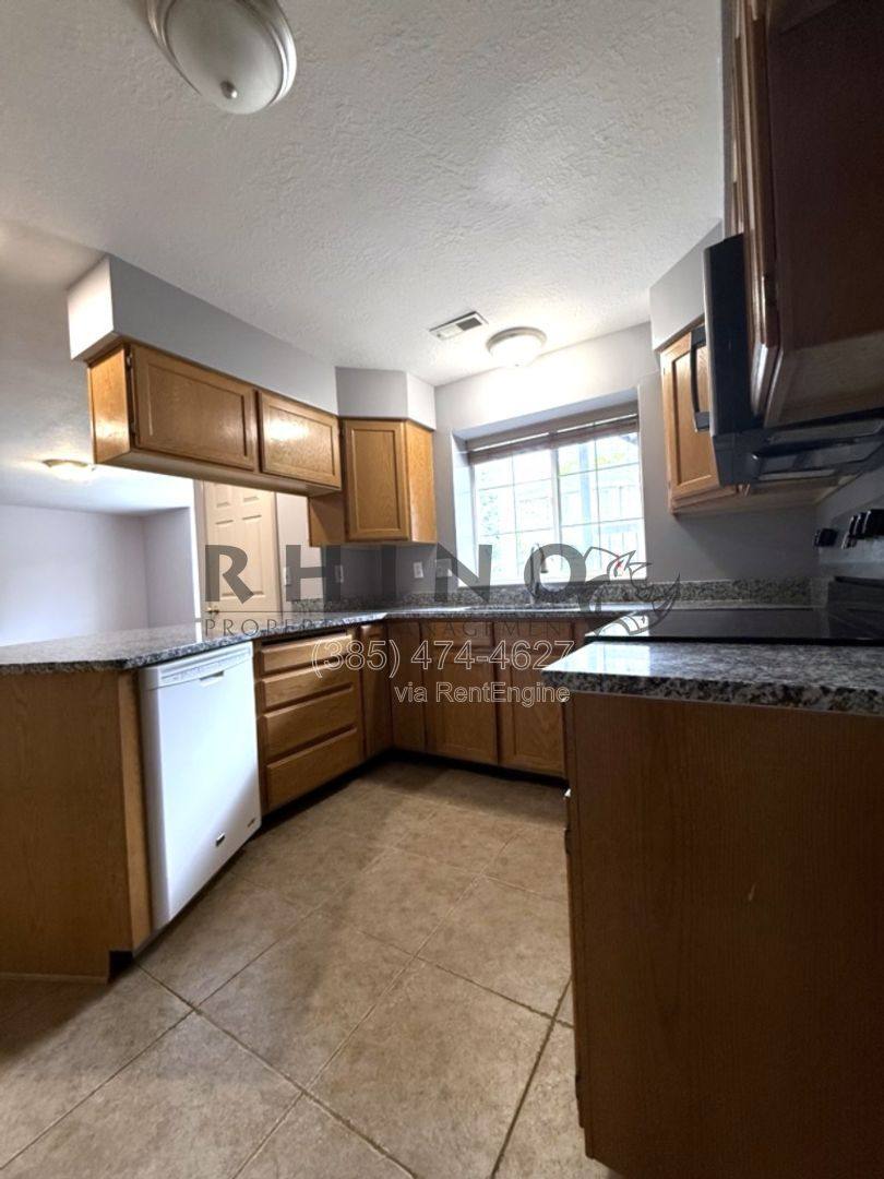 Condo for rent at 370 W 4900 S #8, Ogden, UT 84405