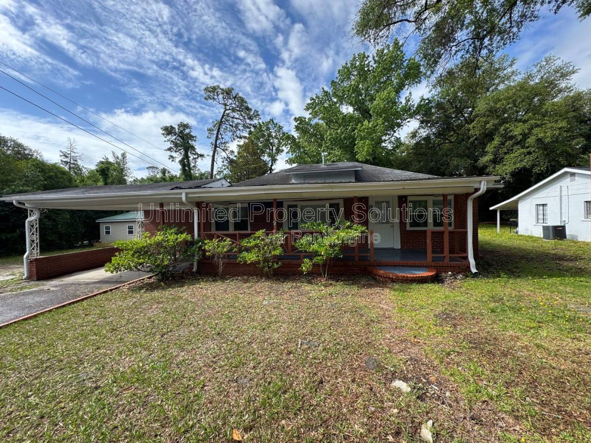 House for rent at 4938 Wrightsville Ave, Wilmington, NC 28403