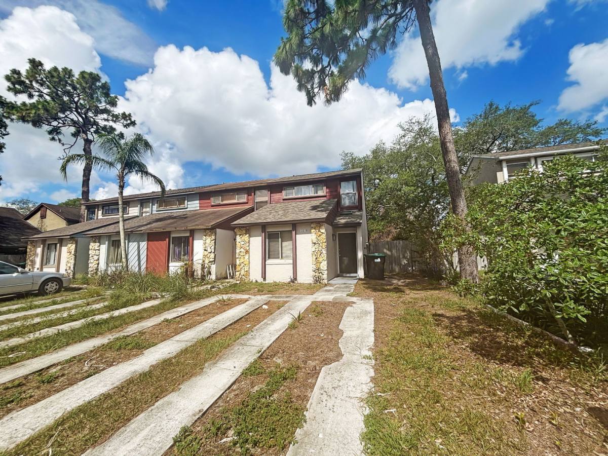 Apartment for rent at 12216 Fox Hound Lane, Orlando, FL 32826