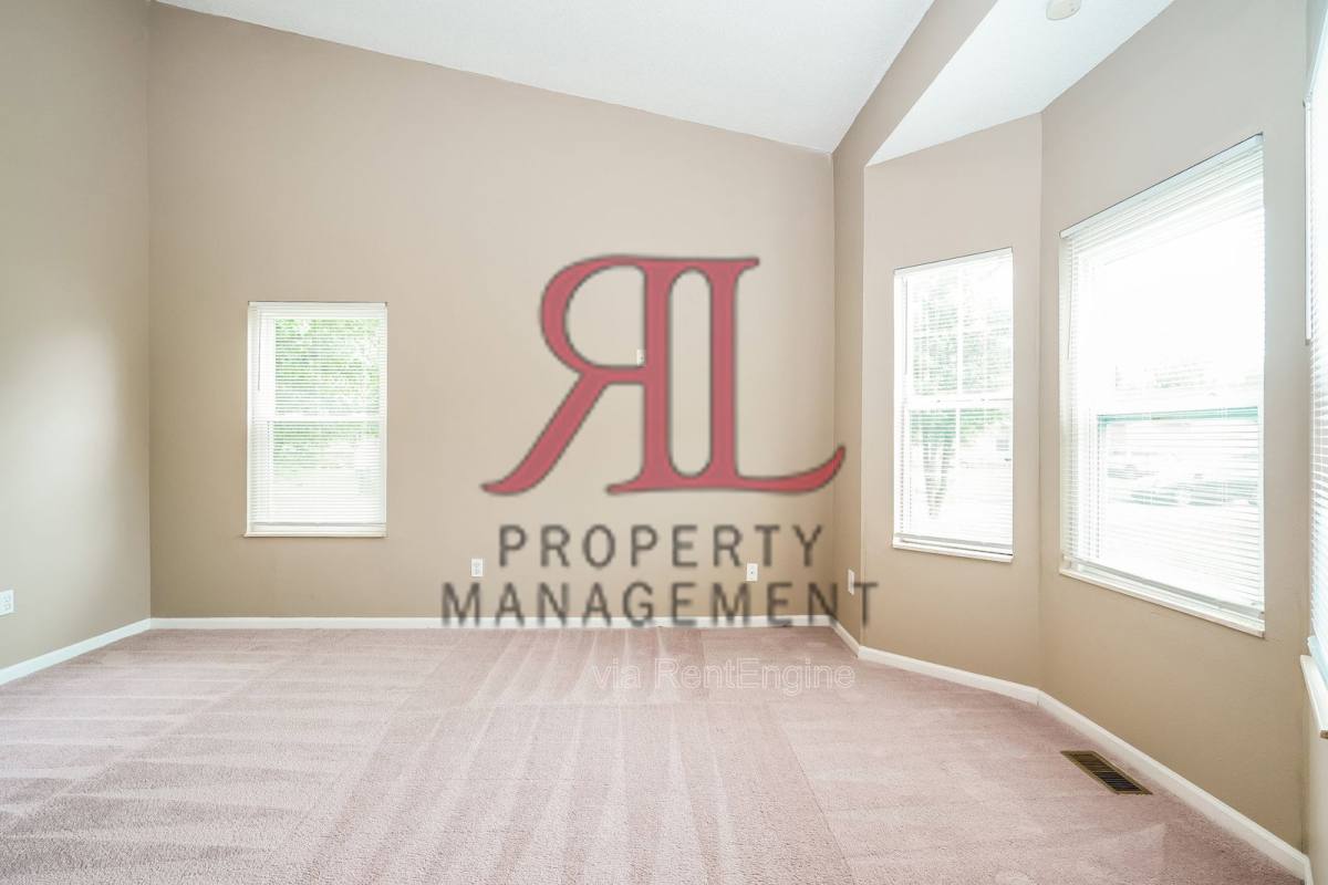 Apartment for rent at 1640 Butterfly Court, Columbus, OH 43223