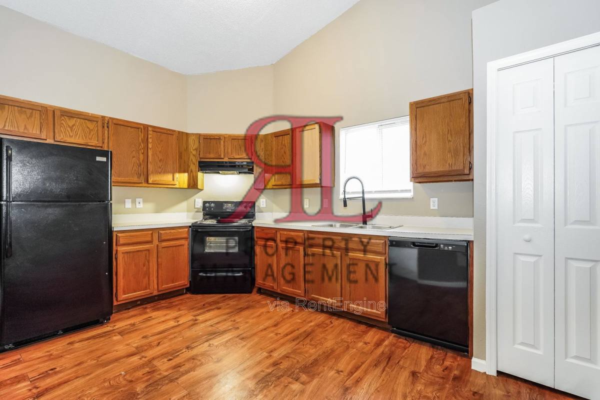 Apartment for rent at 1640 Butterfly Court, Columbus, OH 43223