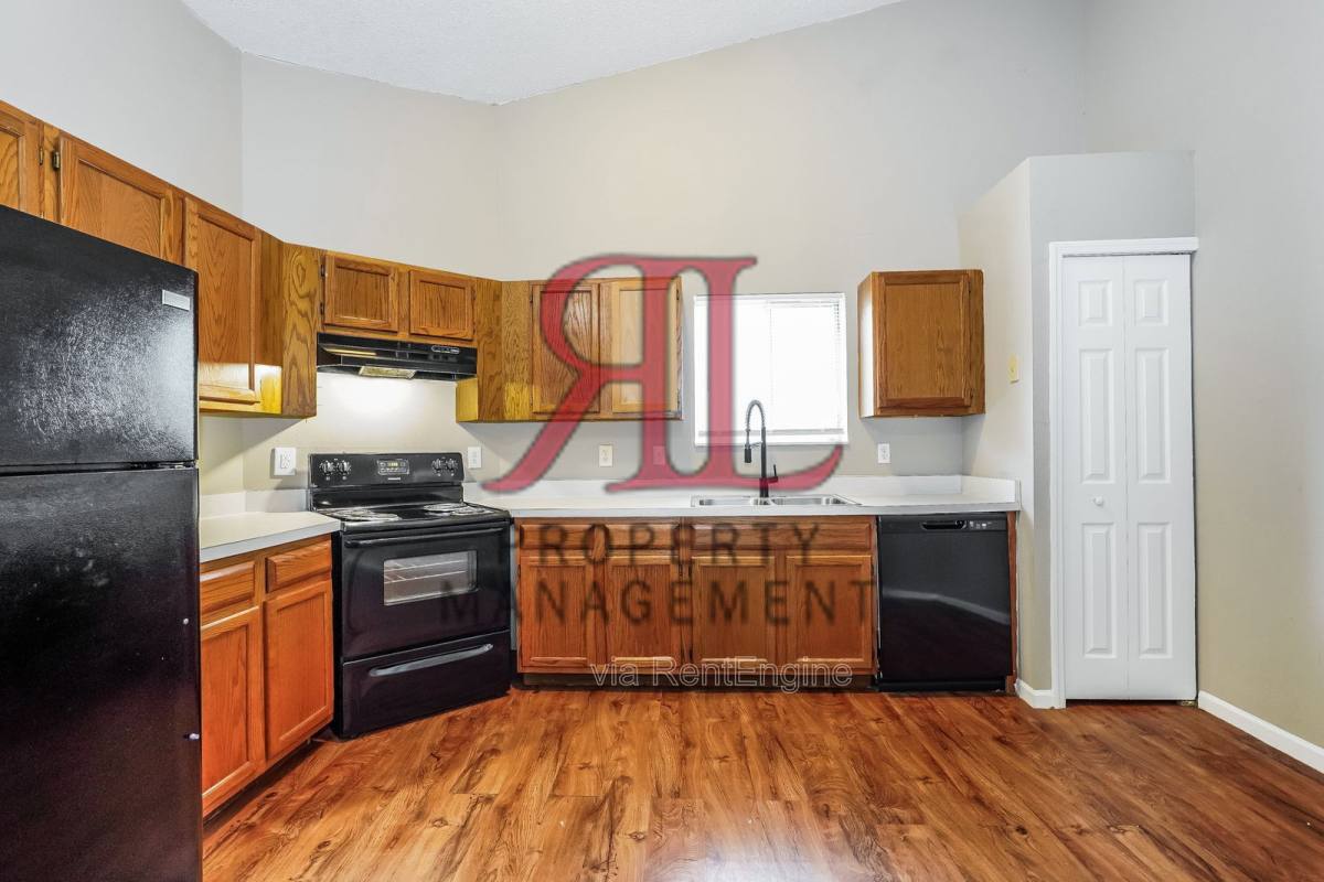Apartment for rent at 1640 Butterfly Court, Columbus, OH 43223