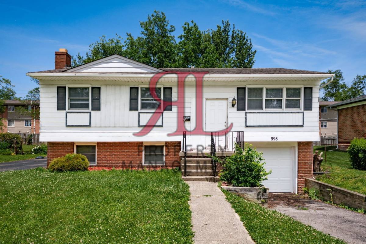 Apartment for rent at 998 Hillery Rd, Columbus, OH 43229