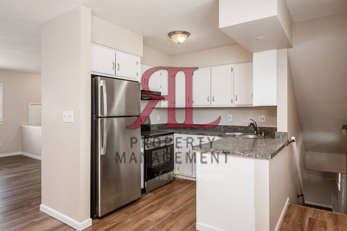 Apartment for rent at 998 Hillery Rd, Columbus, OH 43229