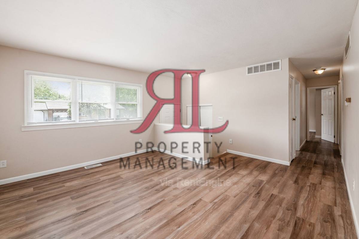 Apartment for rent at 998 Hillery Rd, Columbus, OH 43229